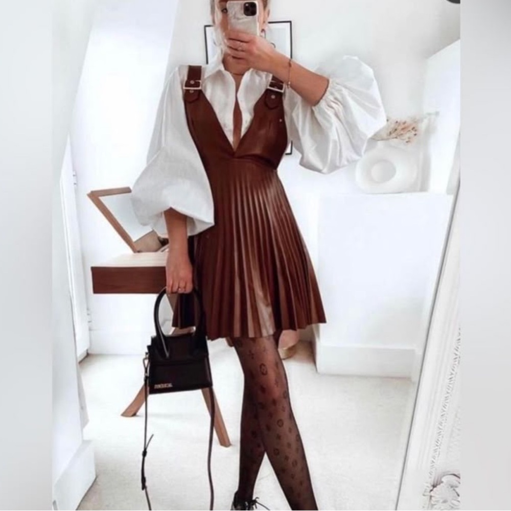 NWT Zara Brown Faux Leather‎ Pleated Pinafore Dress Brown Size XS Blogger Fave